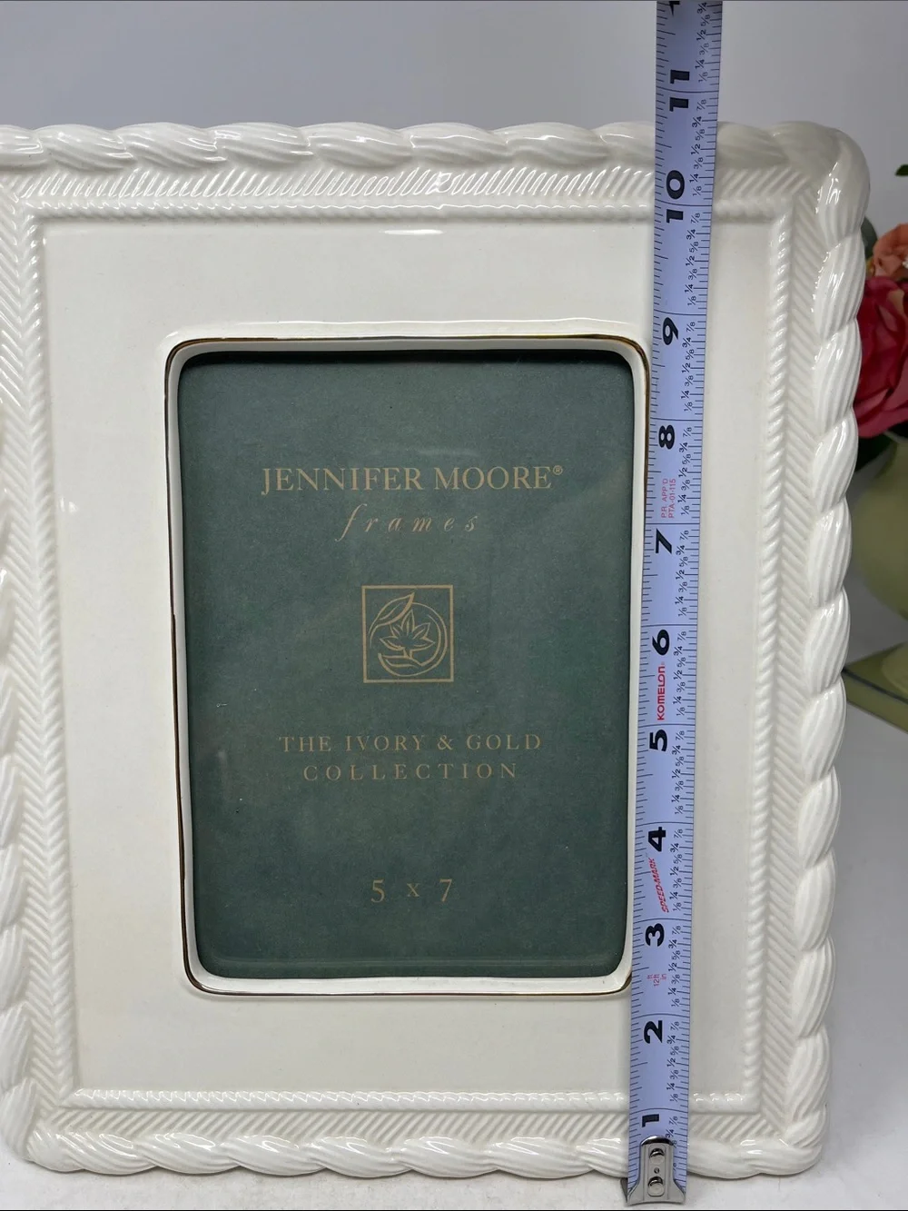 JENNIFER MOORE THE IVORY AND GOLD COLLECTION PORCELAIN 5x7 PICTURE FRAME